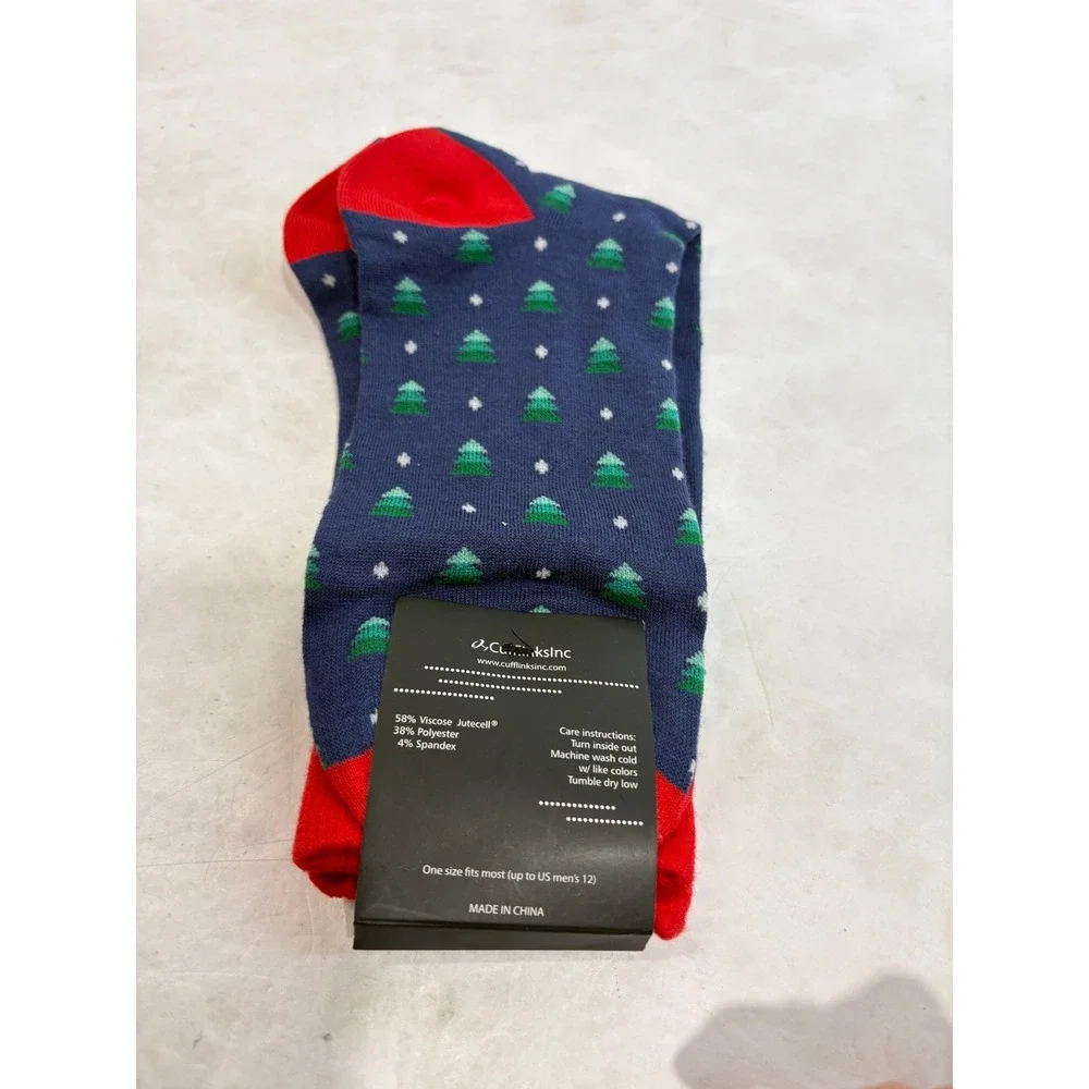 Cufflinks Inc Mens Navy Blue Christmas Tree Snowflake Holiday Crew Socks‎ NWT